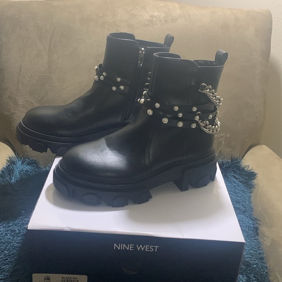 Nine West Ceaelz3 Ankle Boots - Picture 2 of 4